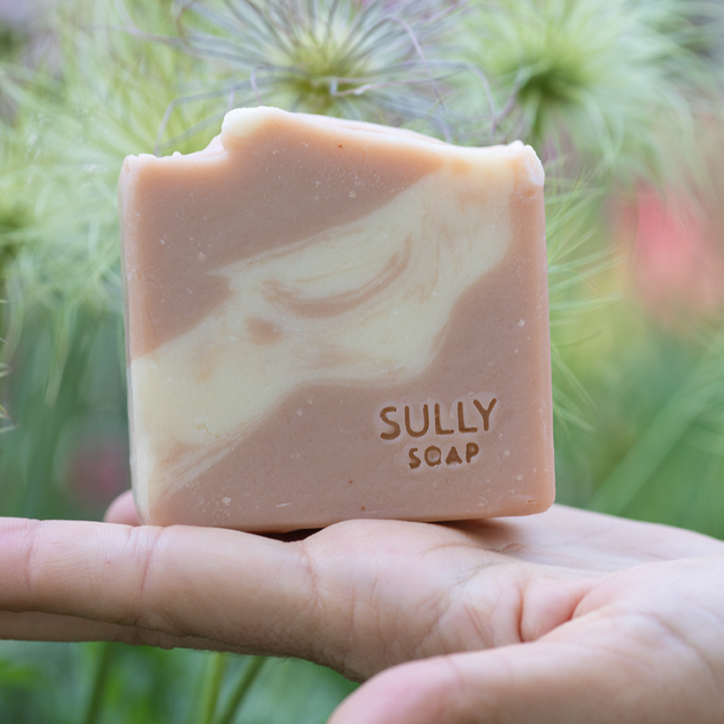 Хидратиращ сапун за суха кожа с козе мляко "Еуфория"