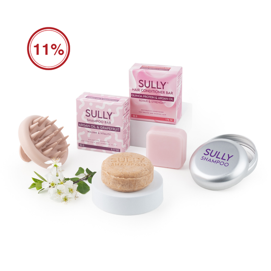 Комплект за мазна коса SULLY Naturals с твърд шампоан Арганово масло и Грейпфрут, твърд балсам с протеин от киноа и арганово масло, масажор за скалп и алуминиева кутийка за съхранение.